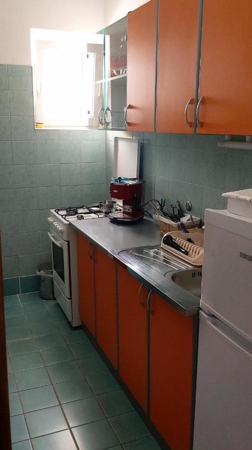 Apartmani Ana 카를로바크 외부 사진